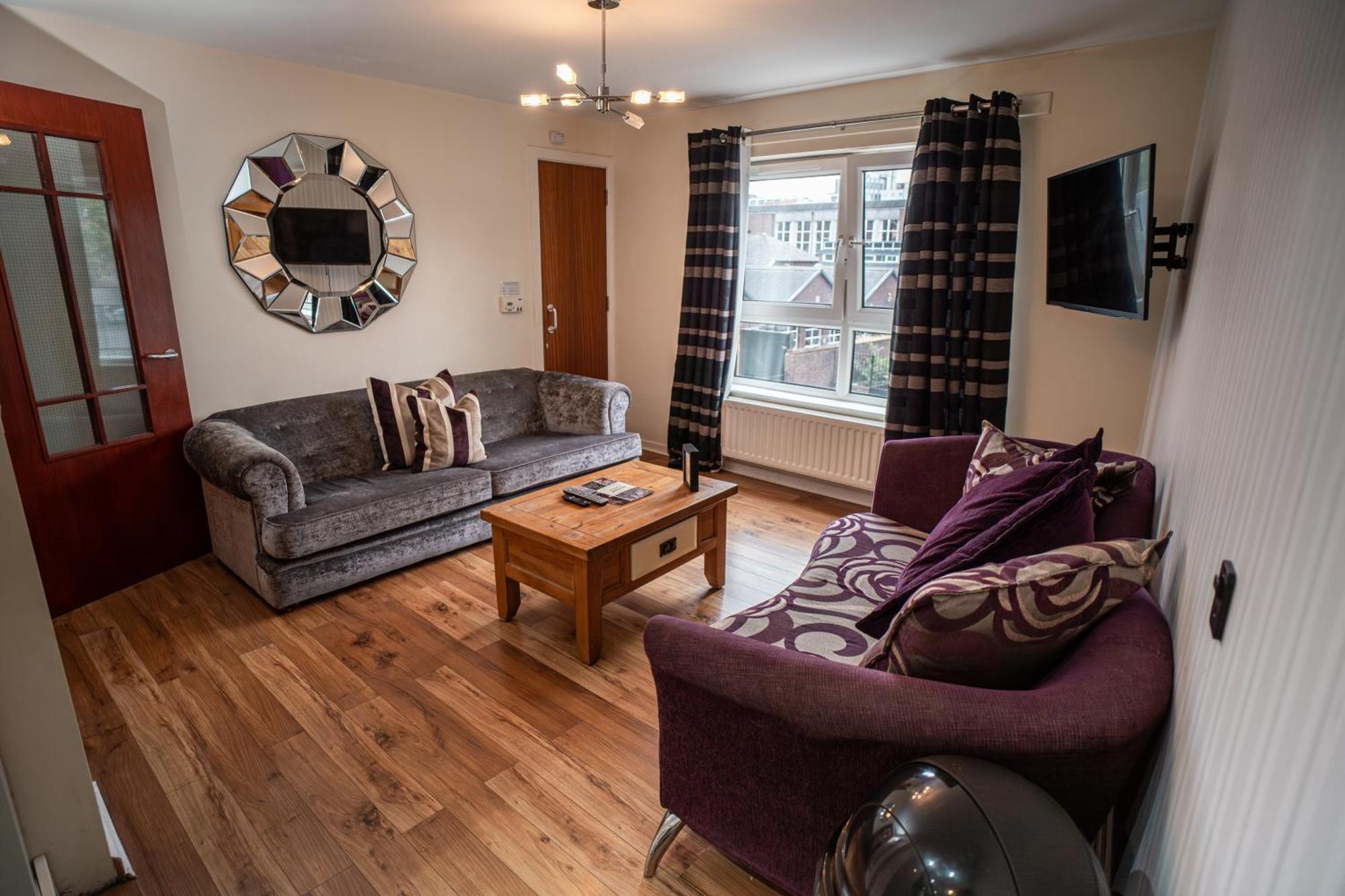3 Bedroom Central Apartment In Belfast City Centre Exteriör bild